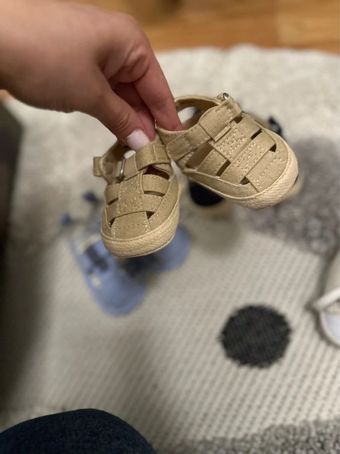 Lot chaussures naissance - photo numéro 6