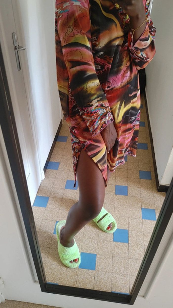 Robe légèrement transparente multicolore type robe de plage - photo numéro 3