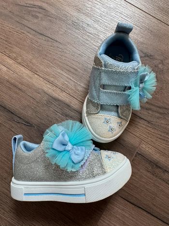 Skechers 21 lumineuses comme neuves