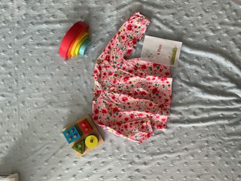blouse manches longues blanc imprimé rose ouverture totale au dos 6 mois u tout petits