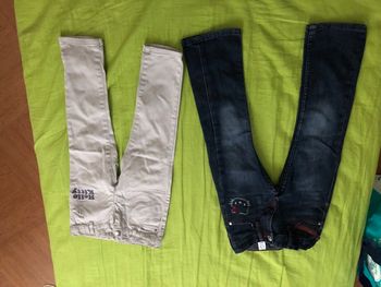 Lot de 2 jeans hello kitty fille