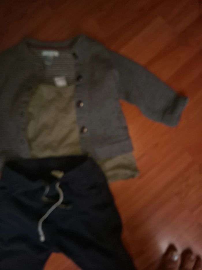 Ensemble veste Tee-shirt pantalon jogging - photo numéro 3