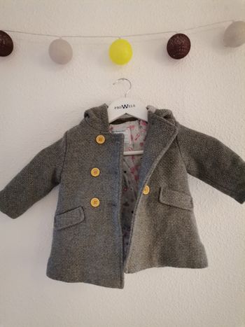 Veste  grise Verbaudet  à capuche 12 mois