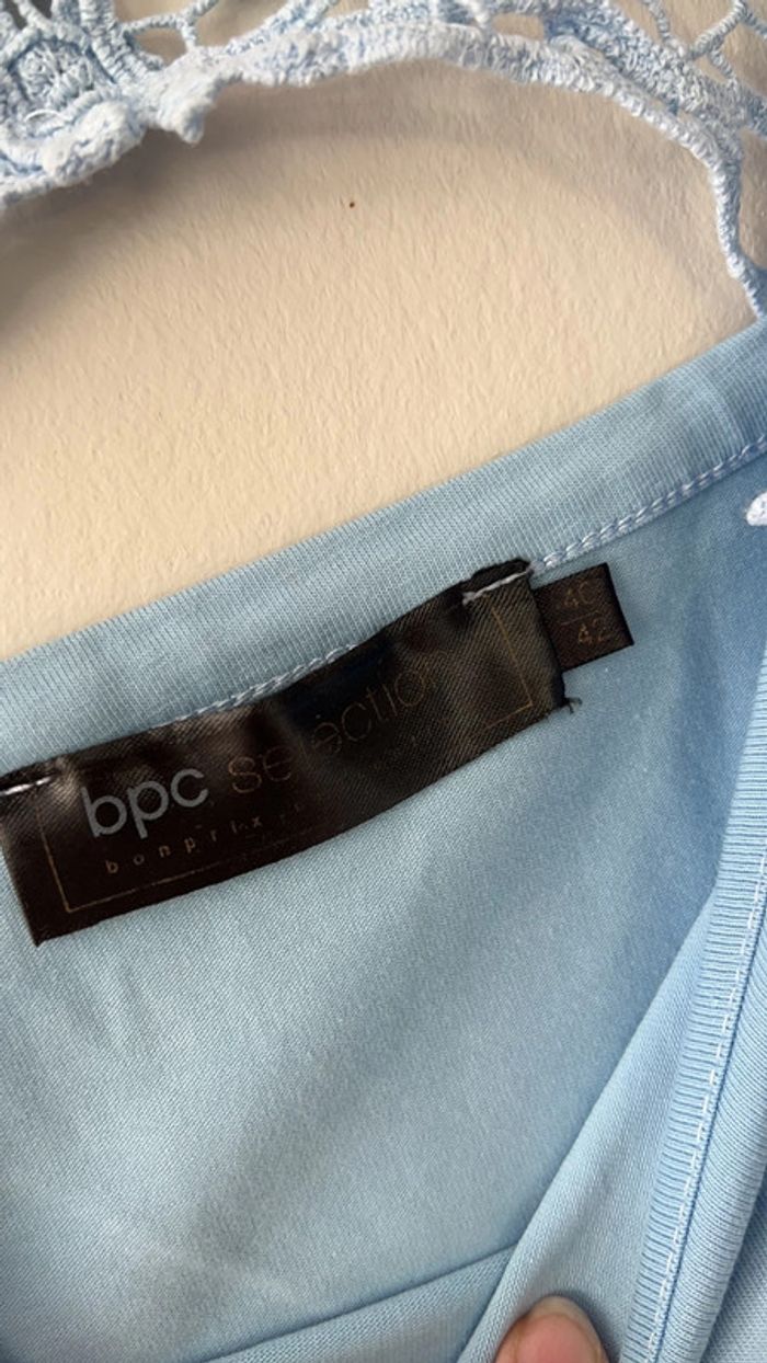 Très joli haut dentelle - photo numéro 2