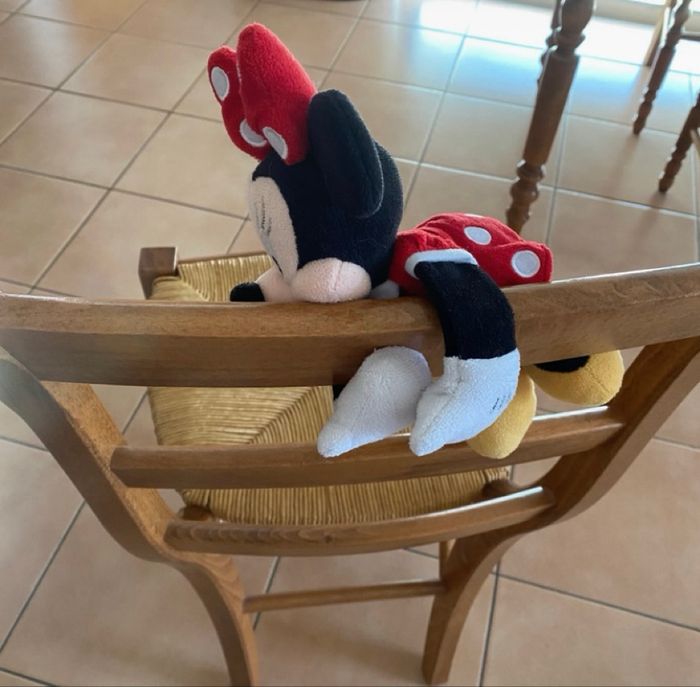 Peluche Minnie qui s’accroche - photo numéro 3