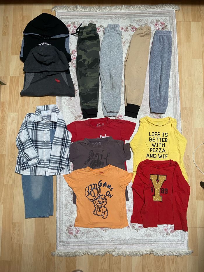 Lot de vêtements garçon 3-4 ans