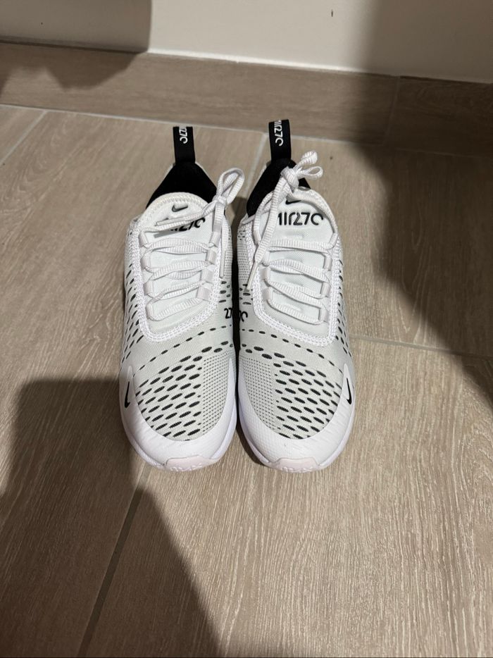 Basket W air Max 270 taille36,5 - photo numéro 2
