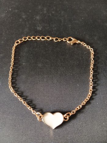 Bracelet avec cœur beige