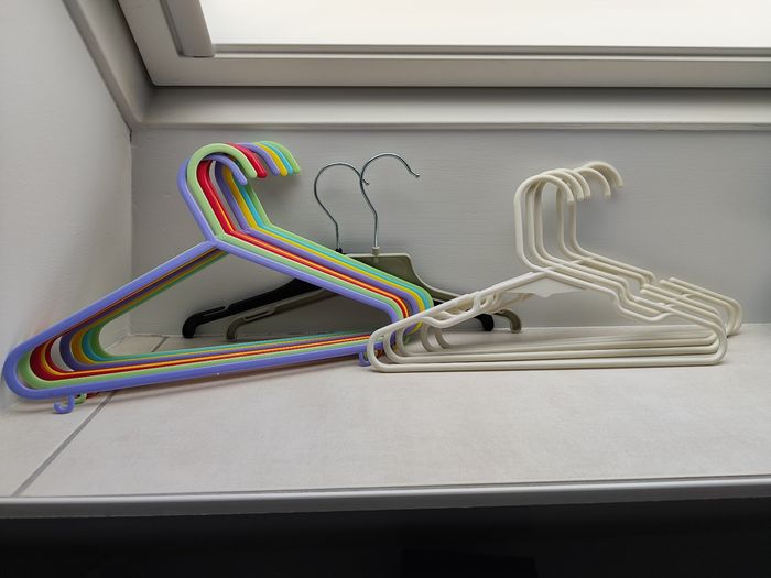 Cintres lot pr vêtements enfants - photo numéro 2