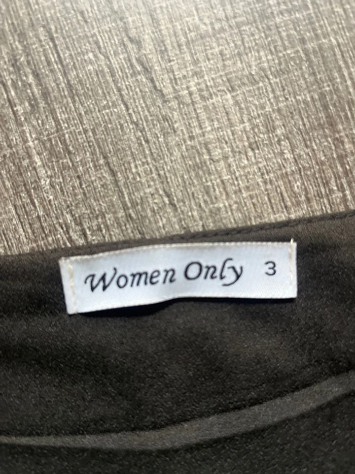 Magnifique, petite veste noire de chez Women Only taille3 - photo numéro 7