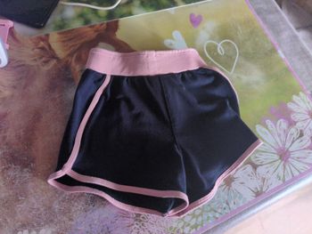 Short rose bleu