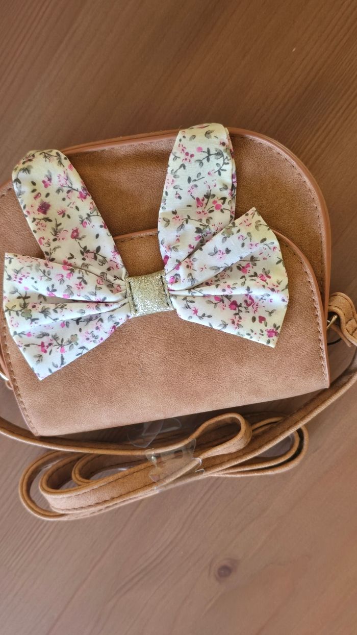 Neufs (non portés) 🥰🤩2 sacs a mains bandoulière pour jeune fille 🥰🤩 - photo numéro 7