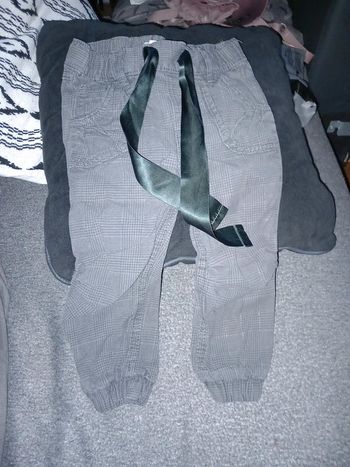 Pantalon taille 86cm 12/18mois h&m