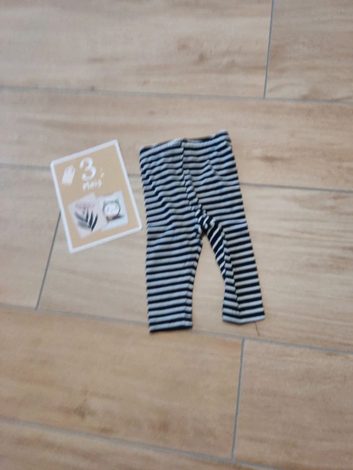 Legging 3 mois rayé marine et blanc - photo numéro 2