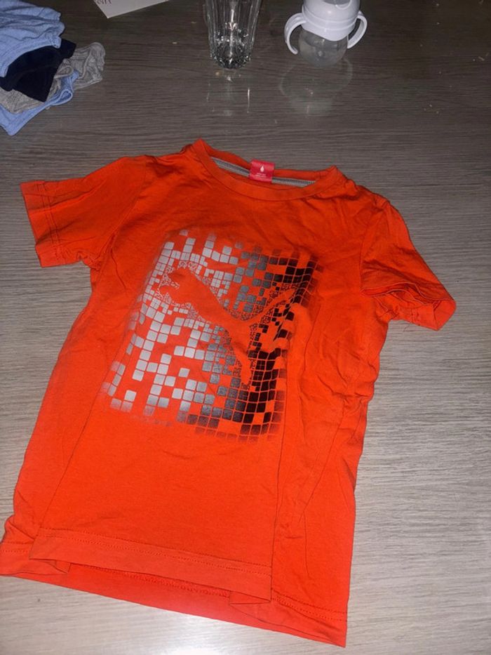 Lot t shirt 8 ans - photo numéro 2