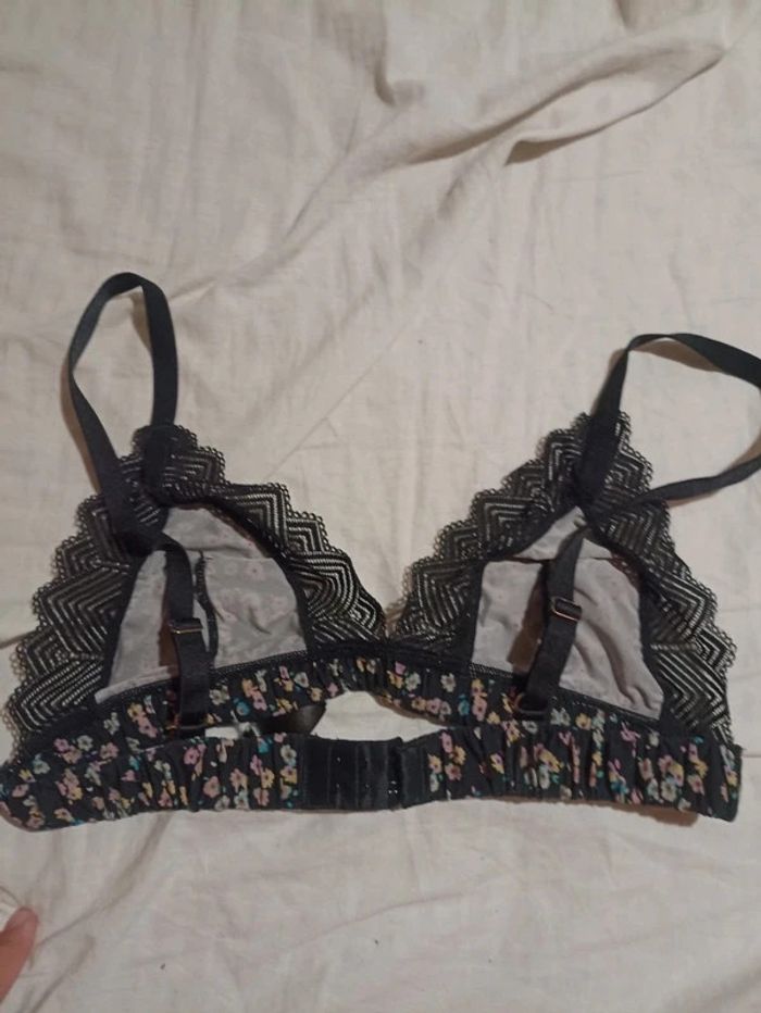 Brassière taille M - photo numéro 3