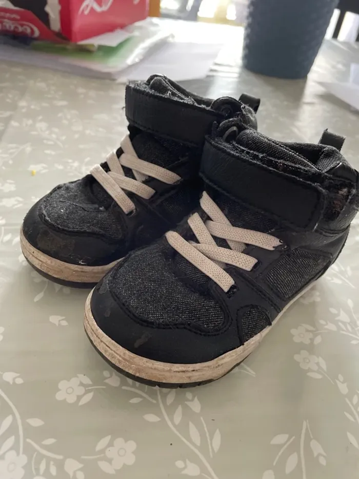 Chaussures montantes 21