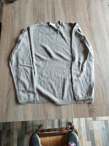 Pull gris