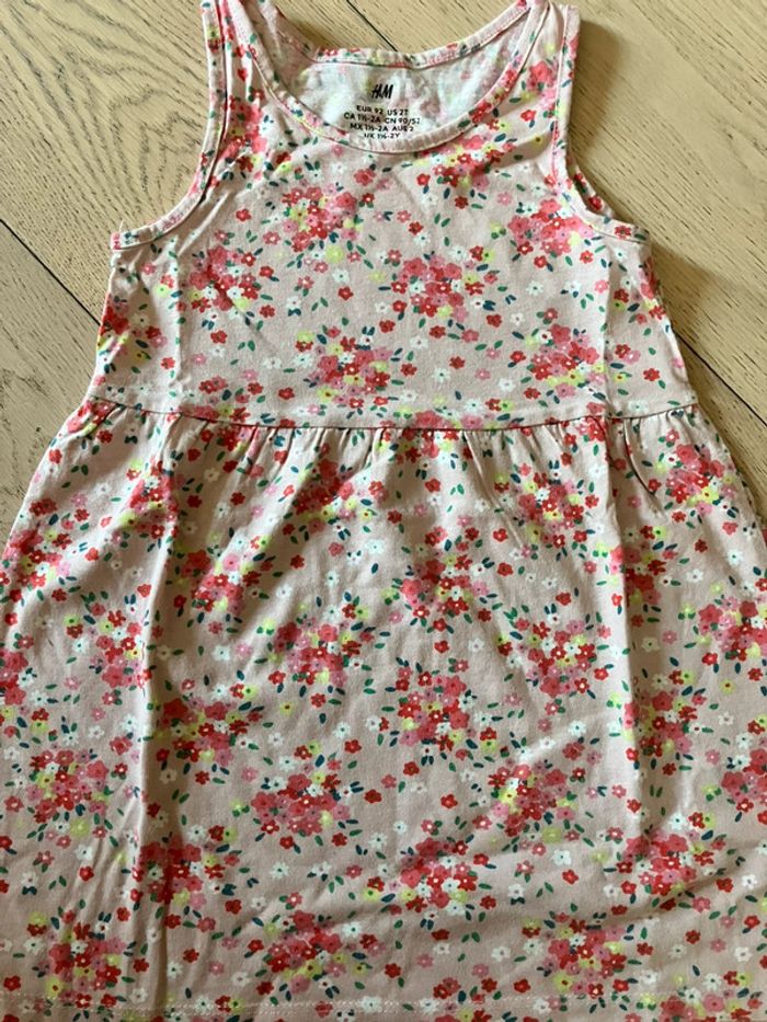 Lot de deux robes été sans manche légères 2-3 ans H&M - photo numéro 2