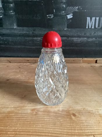 Saupoudreuse en verre