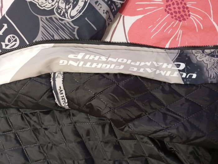 Blouson non officiel ufc neuf sans étiquette taille l - photo numéro 4