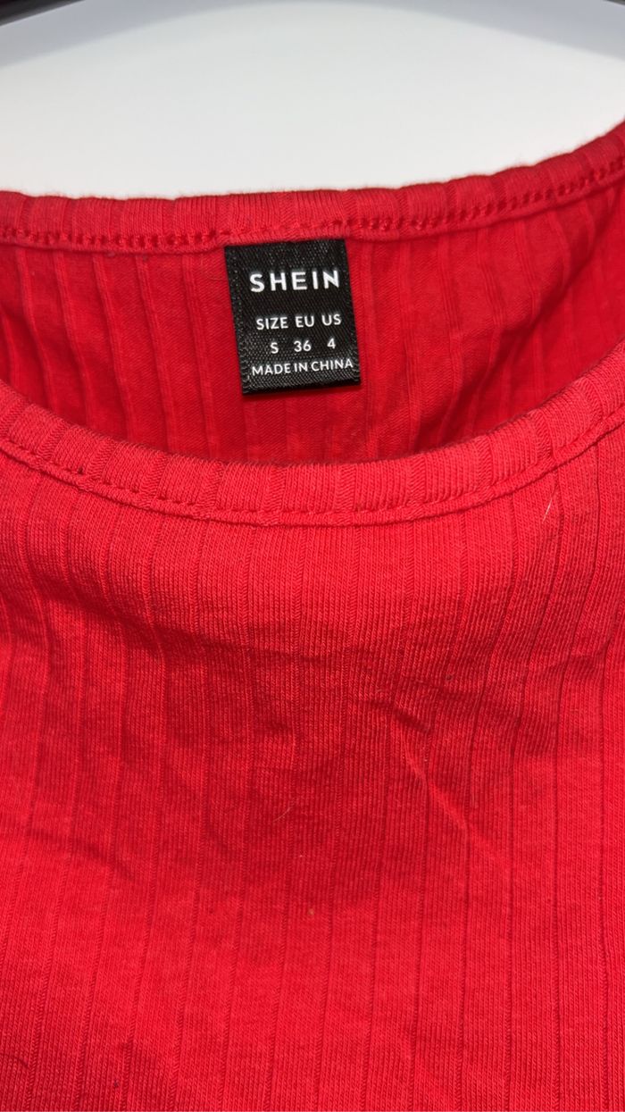T-shirts rouge taille S - photo numéro 2