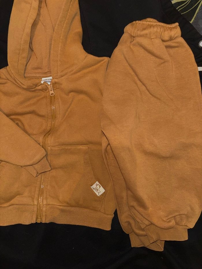 Ensemble jogging 18 mois - photo numéro 3