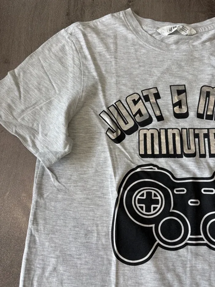 Tshirt H&M 12 ans - photo numéro 2