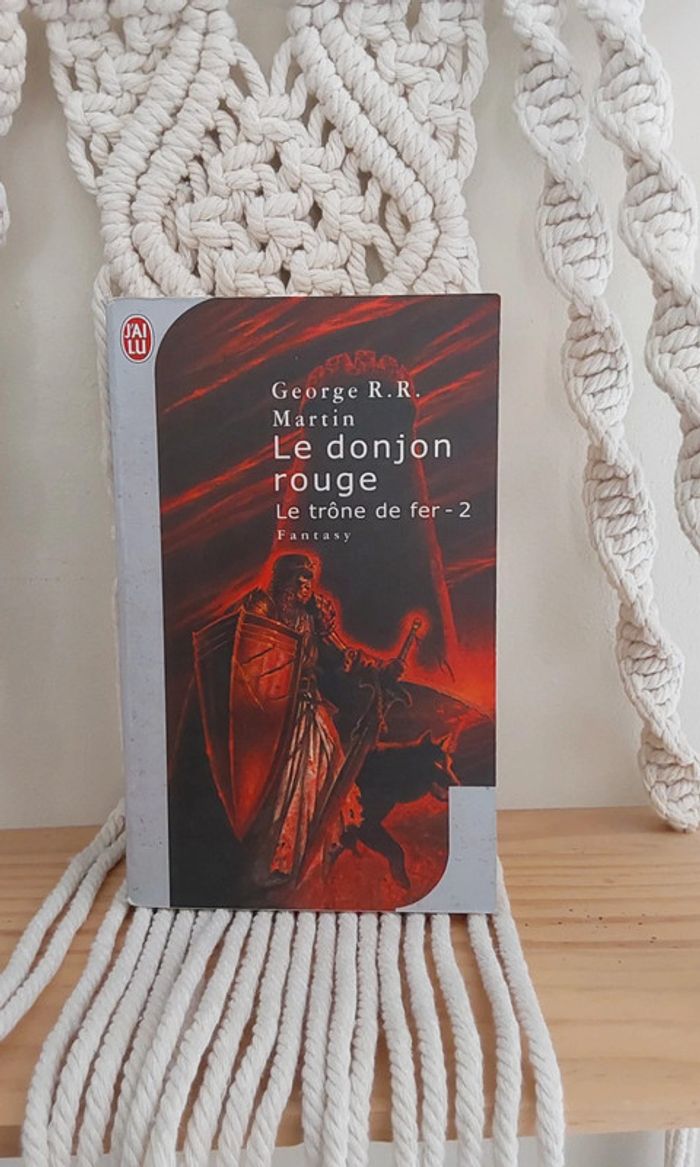Livre Le donjon rouge Le trône de fer 2 George R.R Martin