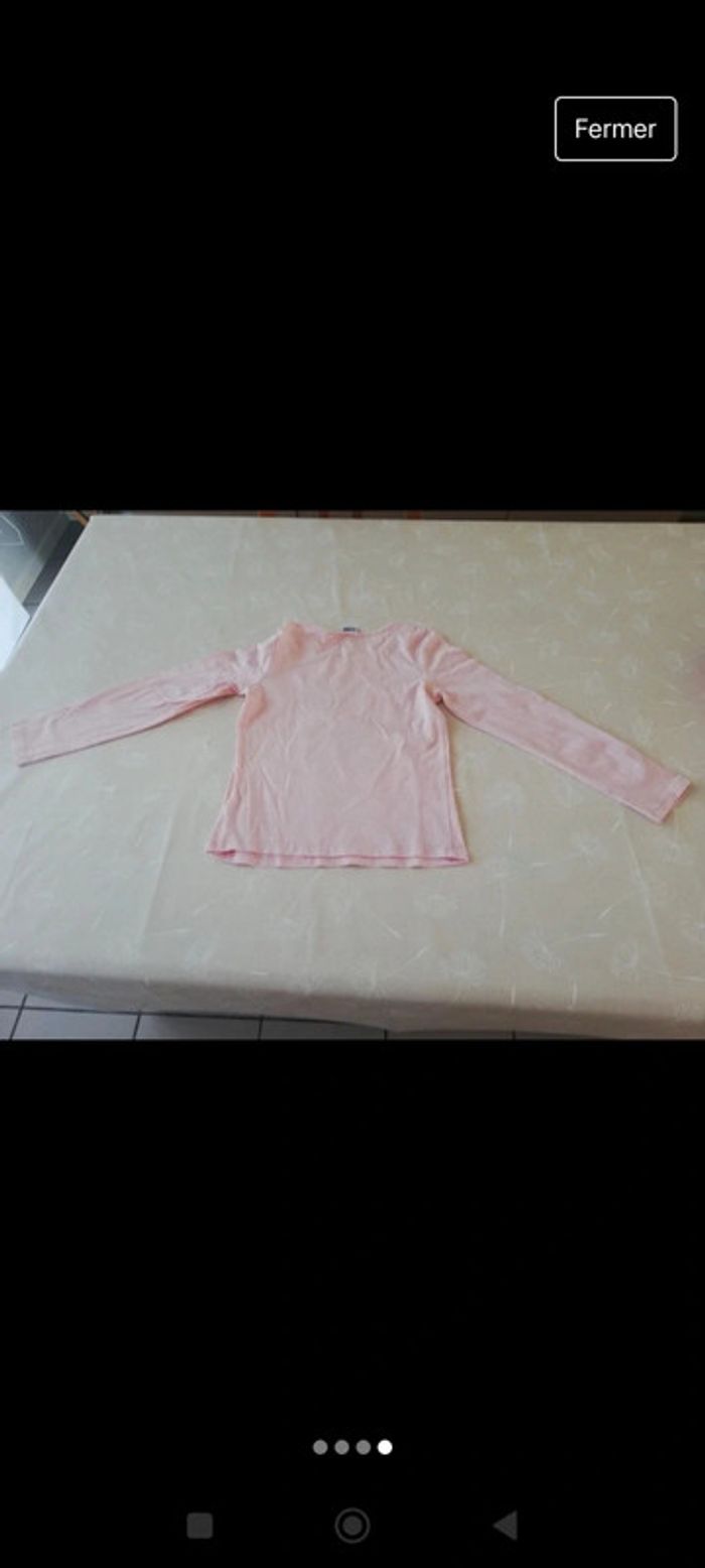 Tee shirt rose manches longues Mickey Disney 8 ans neuf 3€ - photo numéro 4