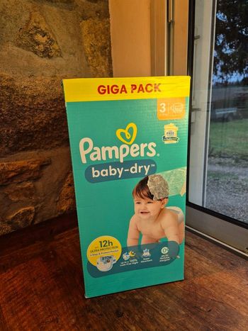 Couche taille 3 Pampers : 150 Couches