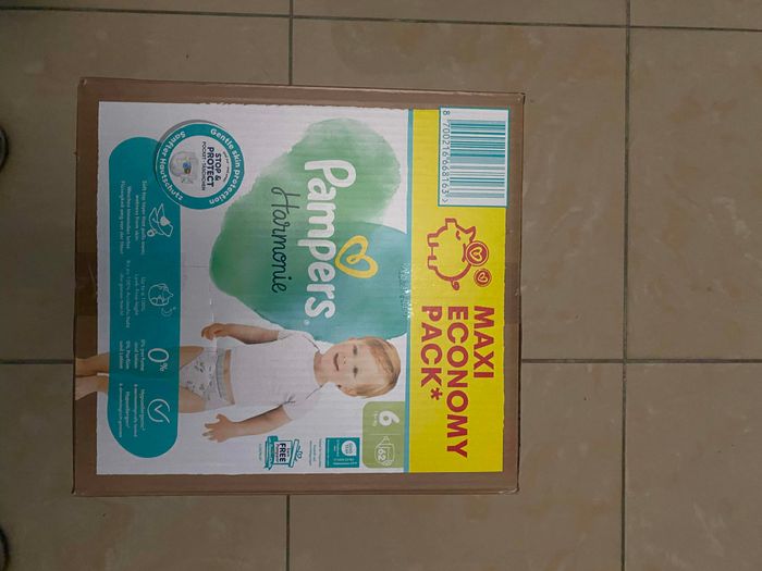 Carton de couches Pampers Harmonie taille 6 - photo numéro 2