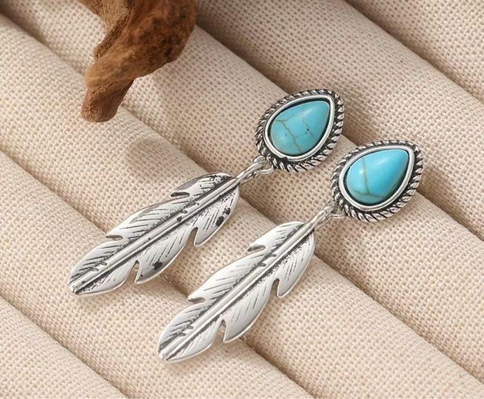 Boucles d’oreilles plumes turquoise style amérindien western vintage bijou argenté élégant, neuf