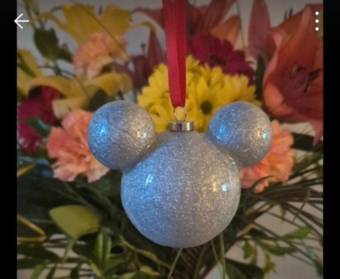 Ornement boule tête de Mickey Disney