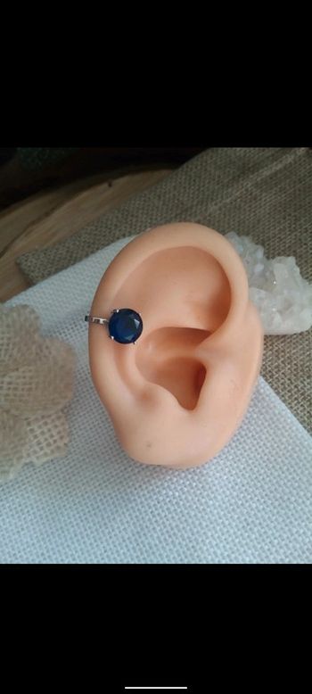 Clip oreille zircon bleu