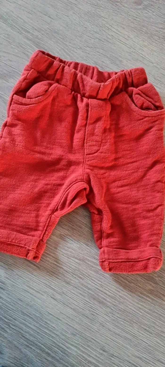 Pantalon façon jogging 1mois