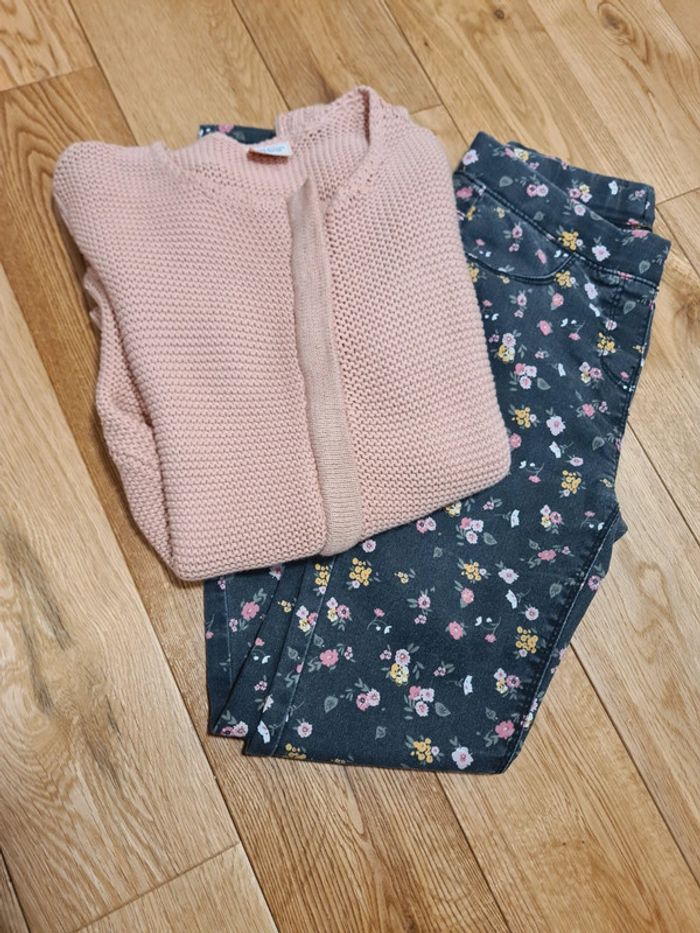 Gilet rose anglais et jegging 12 ans