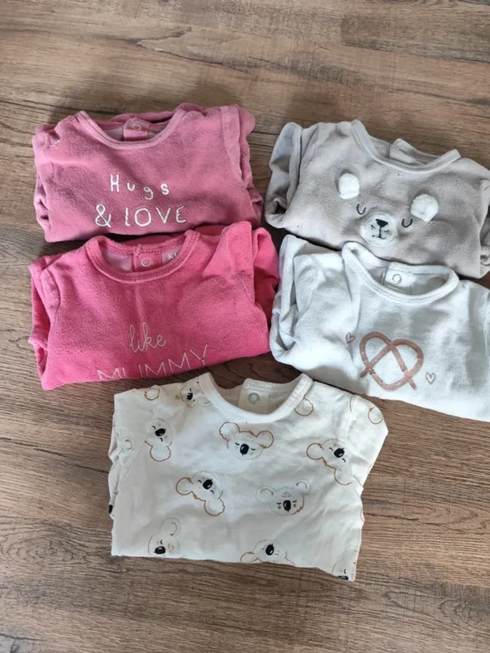 Lot de pyjamas Kiabi 1 mois mixte fille