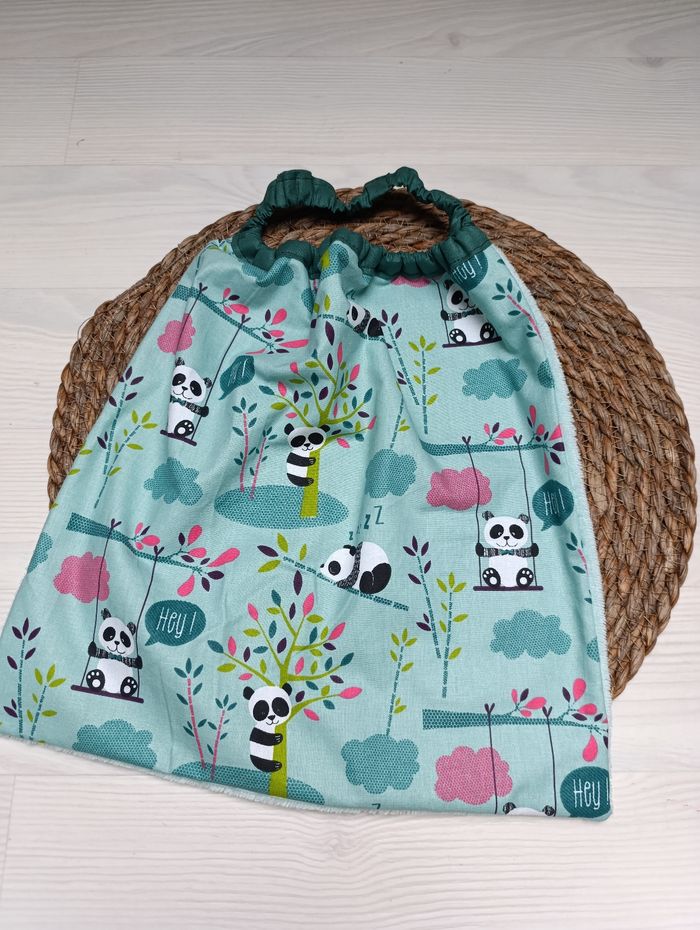 Bavoir maternelle - photo numéro 1