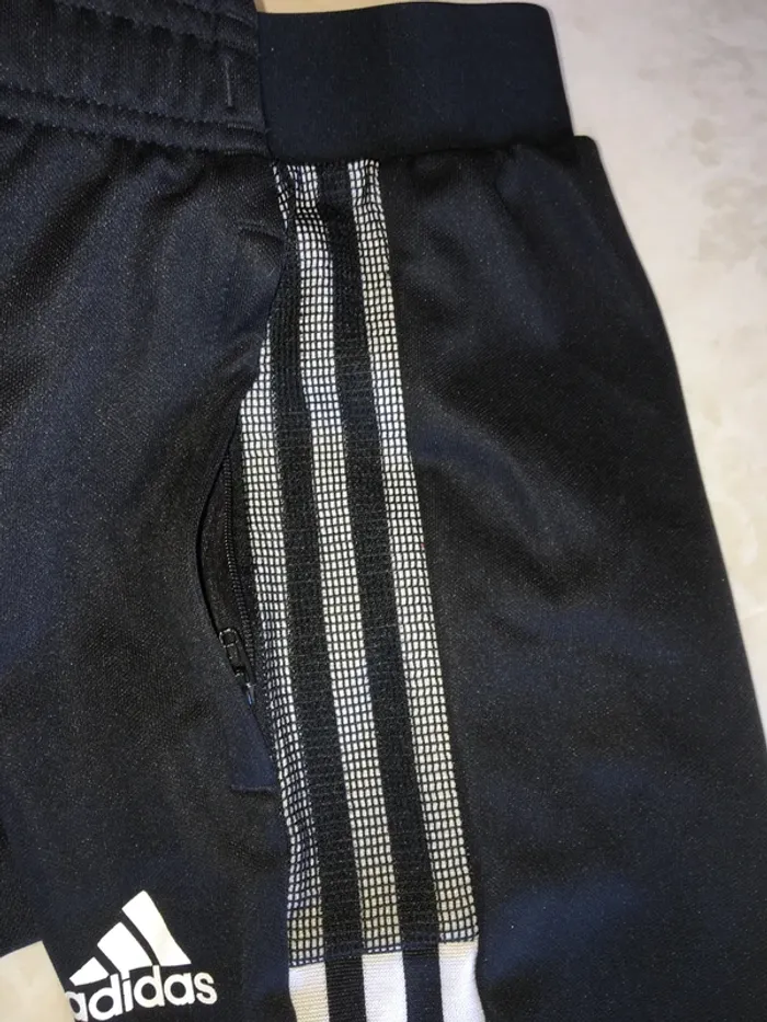 Bas de jogging de sport Adidas  11/12 ans - photo numéro 2