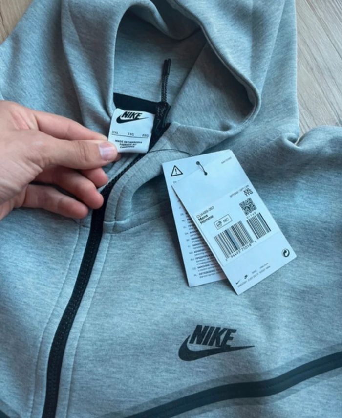 Nike Tech Fleece Gris XXL - photo numéro 2