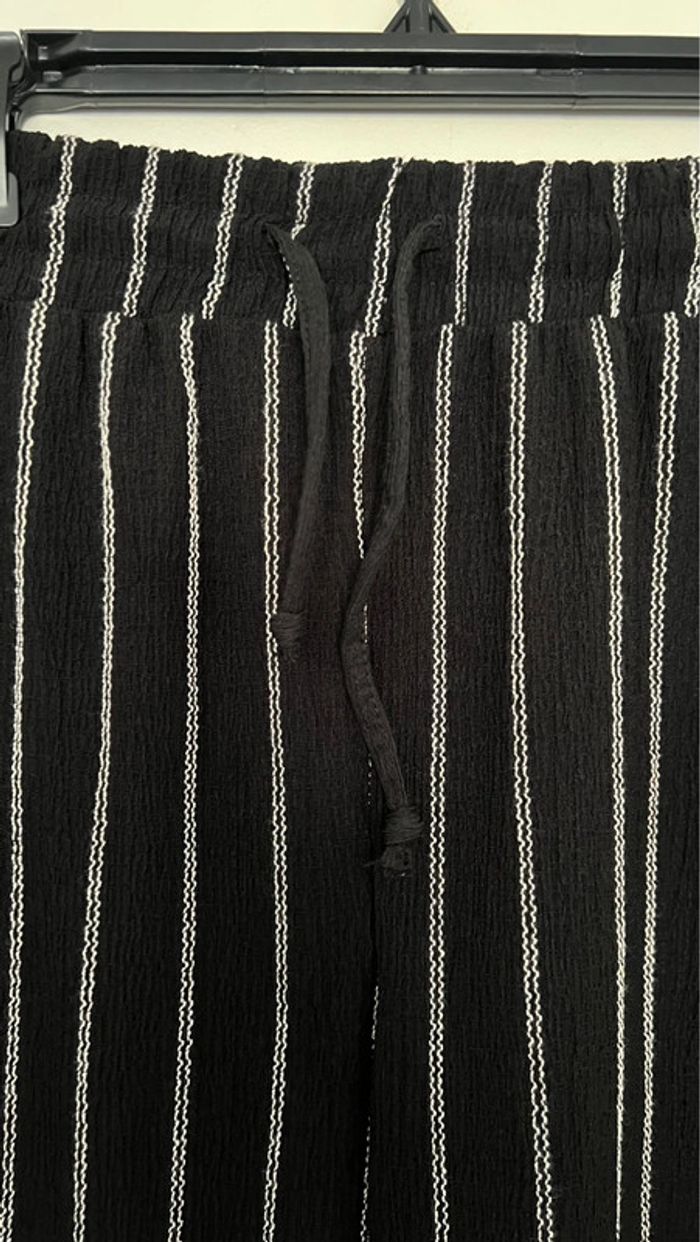 Pantalon fluide à jambes larges en parfait état taille S marque supertrash - photo numéro 3