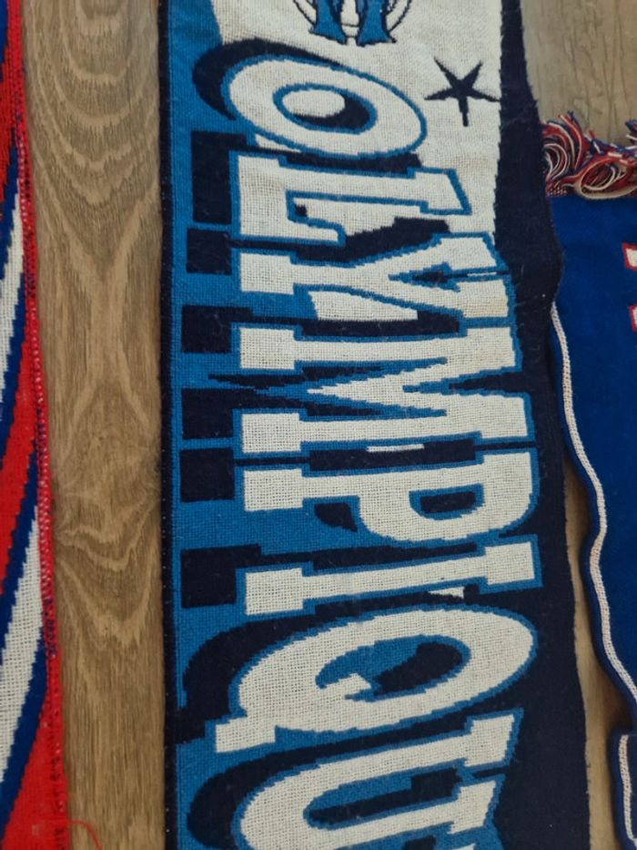 Lot d'echarpes de football  98 - photo numéro 11