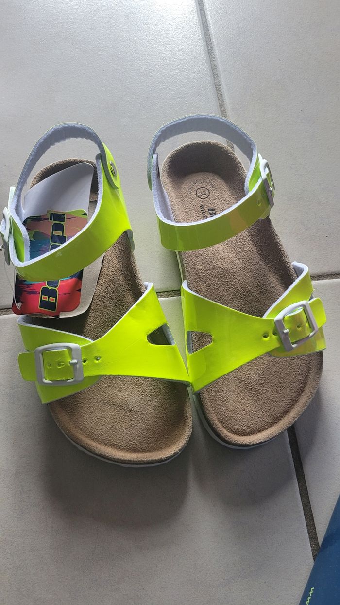 Sandales fluo - photo numéro 4