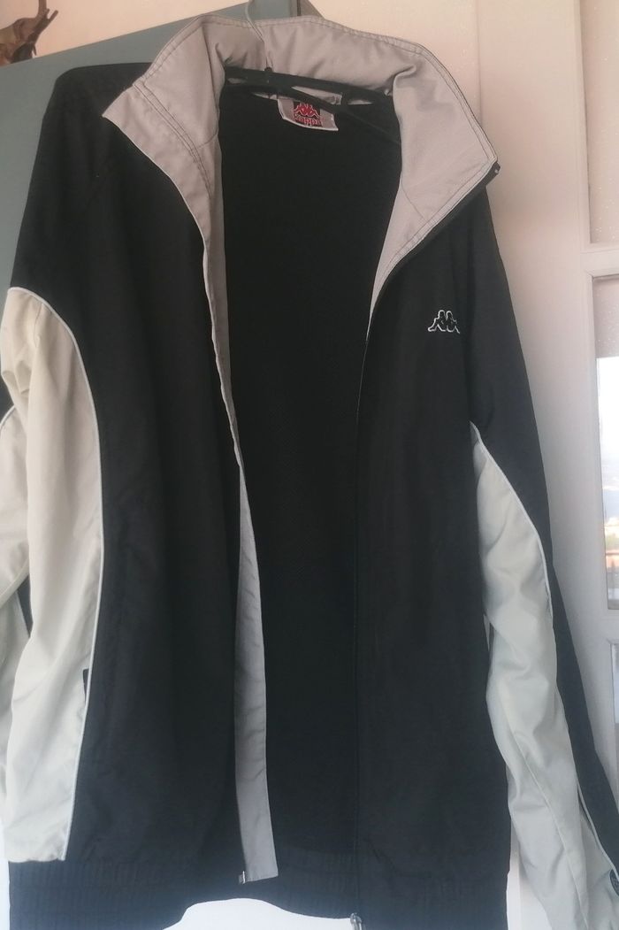 Veste survêtement marque Kappa noir et Blanc - photo numéro 2