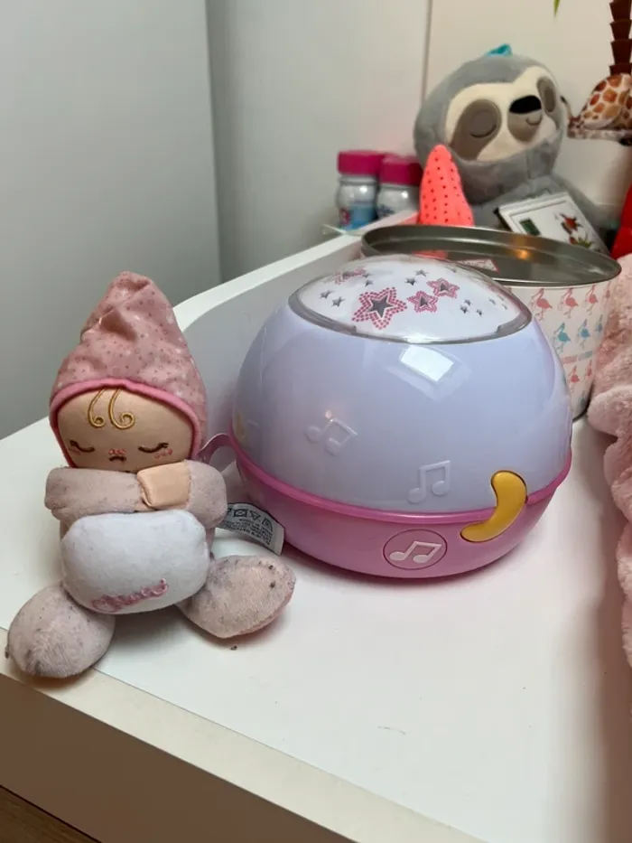 Lampe, veilleuse magique, projecteur et son doudou