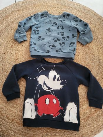 2 pulls Mickey