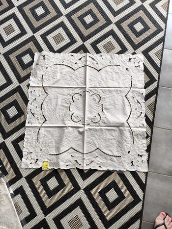 Napperon 36*36 cm dentelle neuf