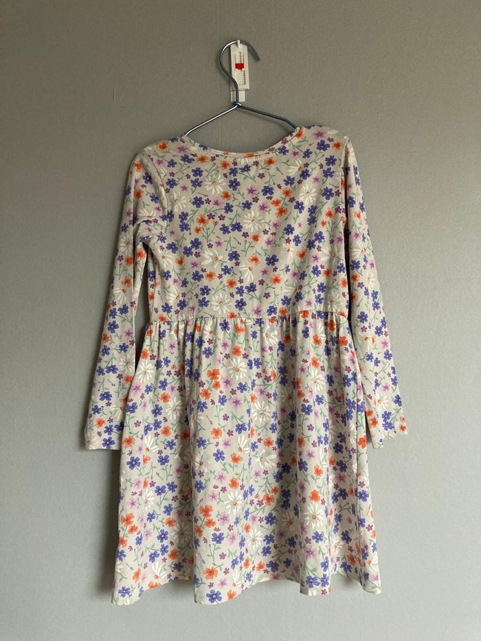 Robe fille HEMA taille 5-6 ans (110-116 cm) manches longues imprimé fleurs - photo numéro 4