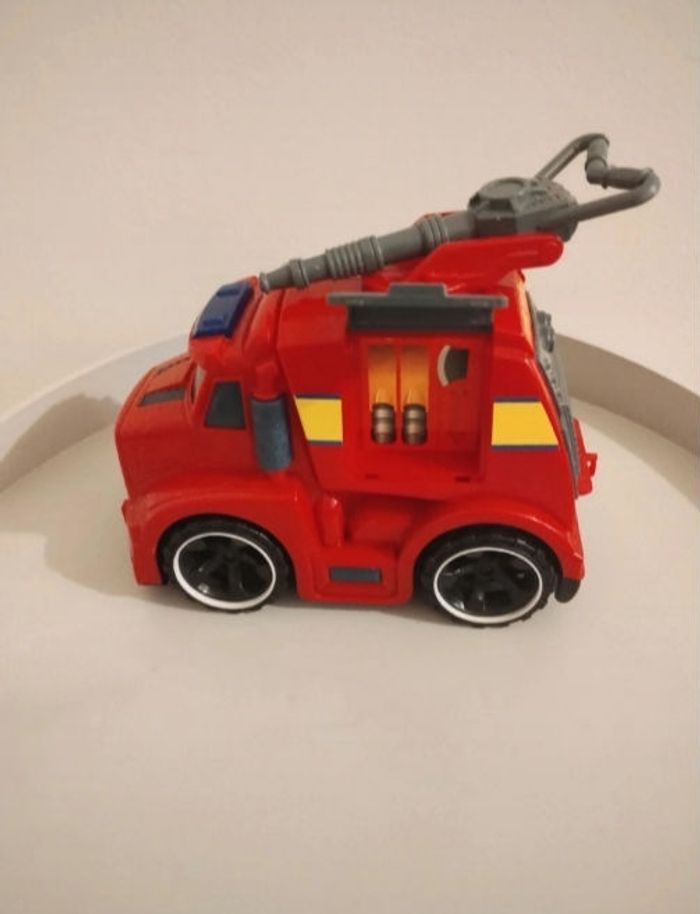 Camion de pompier - photo numéro 5